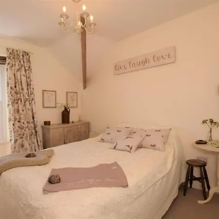 Poppy's Nook Grange-over-Sands